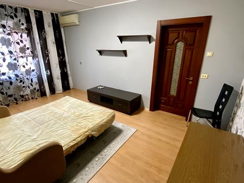 квартира за адресою Ревуцького вул., 7-А