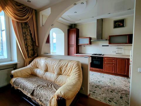 квартира за адресою Дмитра Яворницького просп. (Карла Маркса), 55