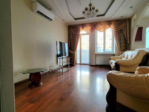 квартира за адресою Дмитра Яворницького просп. (Карла Маркса), 55