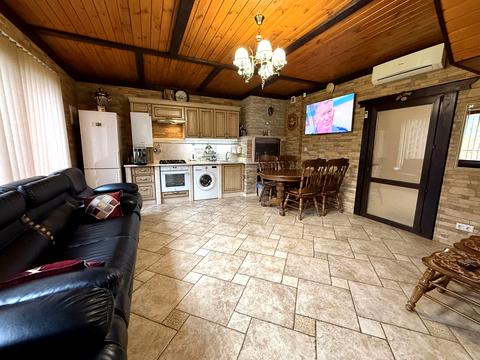 будинок за адресою Петропавлівська вул. (Петровського)