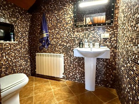 будинок за адресою Петропавлівська вул. (Петровського)