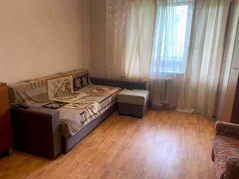 квартира за адресою Дмитра Луценка вул. (Крейсера "Аврора"), 9