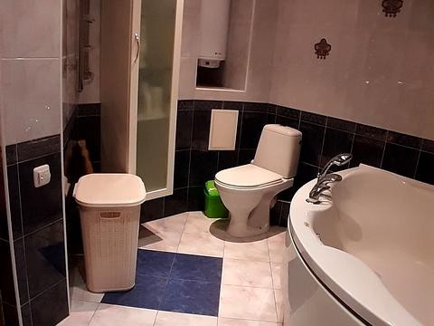 квартира за адресою Святошинська пл., 1