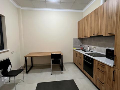 коммерческая по адресу Дорожна, 7