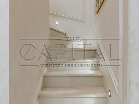 будинок за адресою набережна, 1