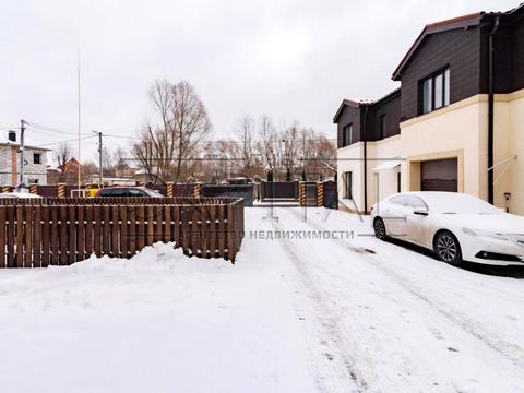 будинок за адресою набережна, 1