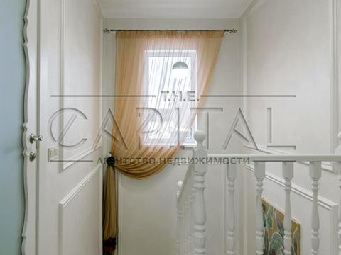 будинок за адресою набережна, 1