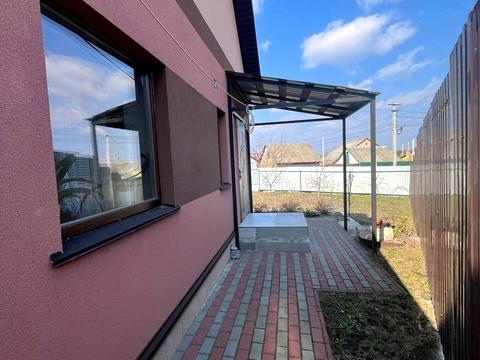 будинок за адресою Осіння вул.