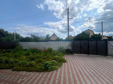 будинок за адресою Осіння вул.