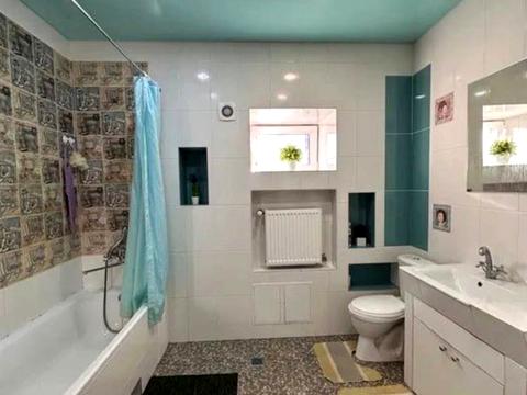 будинок за адресою Осіння вул.