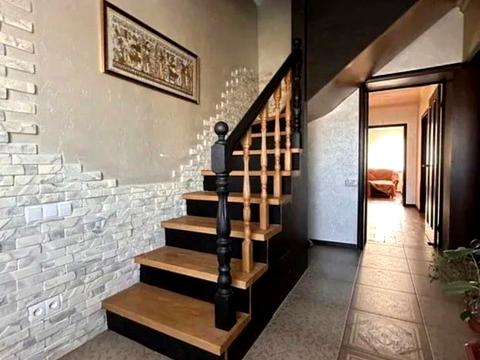 будинок за адресою Осіння вул.