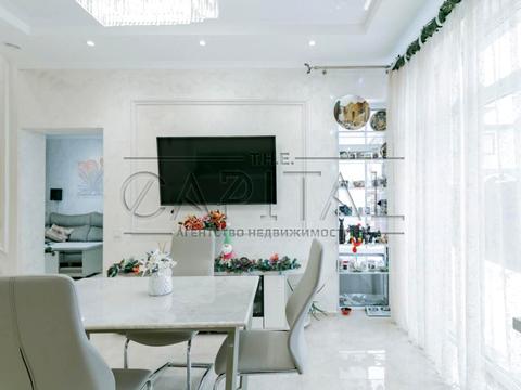 будинок за адресою набережна, 1