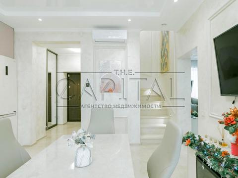 будинок за адресою набережна, 1