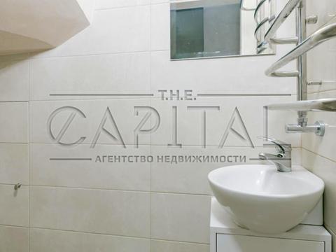 будинок за адресою набережна, 1