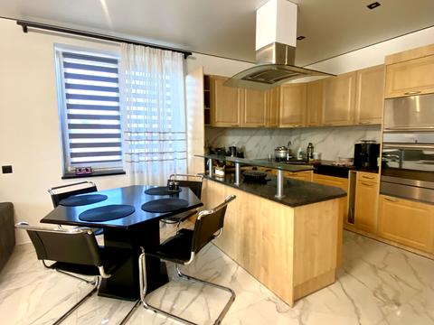 будинок за адресою Київська