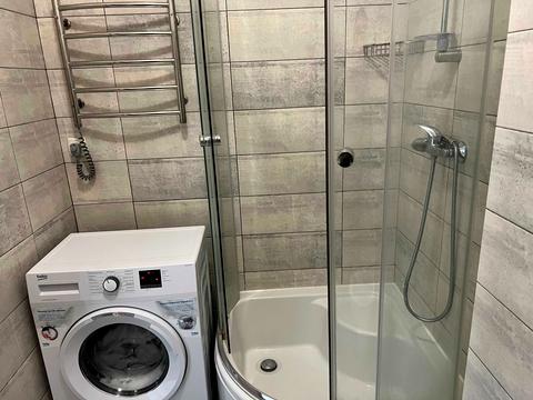 квартира за адресою с. Петропавлівська борщагівка, Миру вул., 9 кор.1