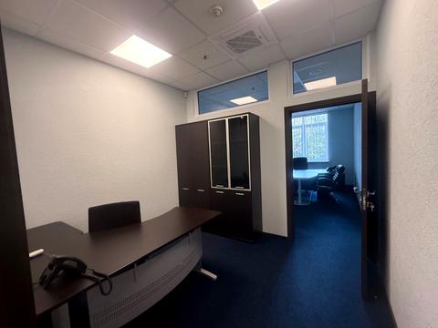 коммерческая по адресу Михаила Грушевского ул., 9