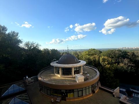 коммерческая по адресу Михаила Грушевского ул., 9