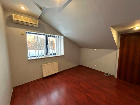 комерційна за адресою Президента Грушевського просп., 4В