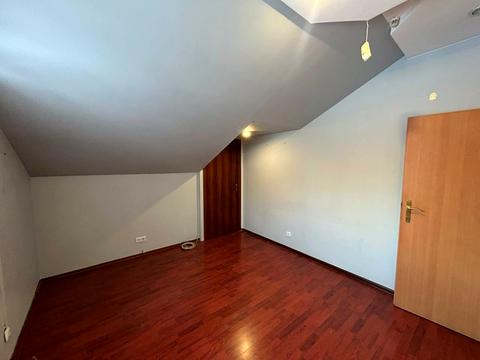 комерційна за адресою Президента Грушевського просп., 4В