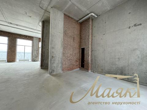 комерційна за адресою Набережно-Хрещатицька вул., 21