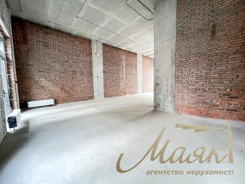 комерційна за адресою Набережно-Хрещатицька вул., 21