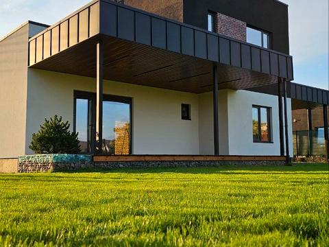 дом по адресу  ул.