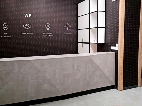 комерційна за адресою Барикадна вул., 7