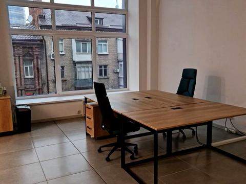 комерційна за адресою Барикадна вул., 7