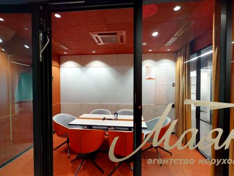 комерційна за адресою Київ, Миколи Василенка вул., 7