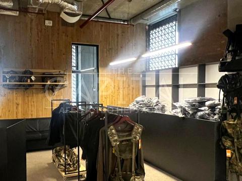 коммерческая по адресу Степана Бандеры просп. (Московський), 4