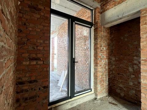 дом по адресу Лучіано Паваротті