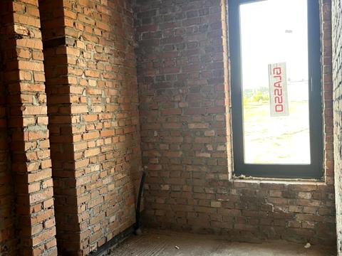 дом по адресу Лучіано Паваротті