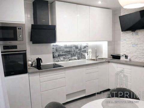 квартира за адресою Феодосійський пров., 14-А