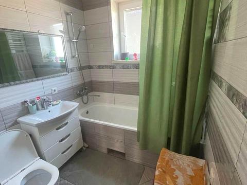 будинок за адресою Наварійська вул., 1