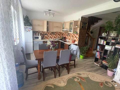 будинок за адресою Наварійська вул., 1