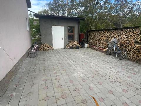 будинок за адресою Наварійська вул., 1