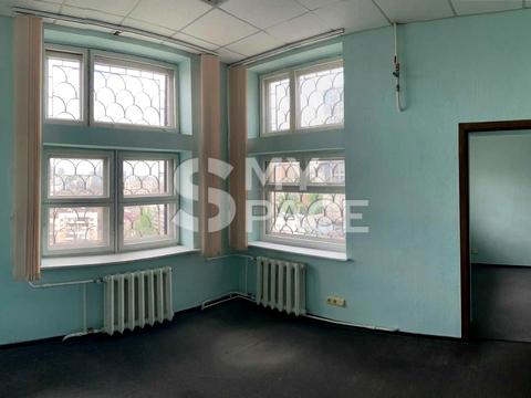 комерційна за адресою Антоновича вул. (Горького), 103-А