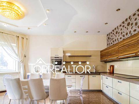 будинок за адресою Лісна