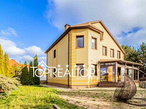 будинок за адресою Лісна