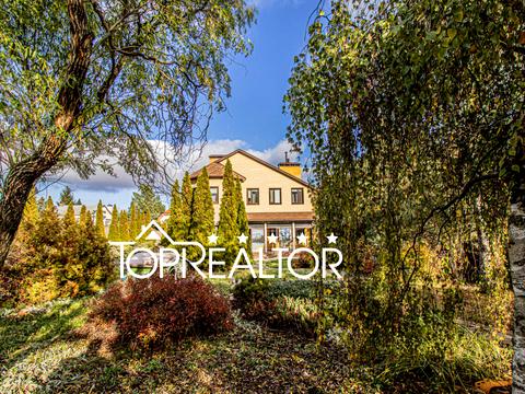 будинок за адресою Лісна