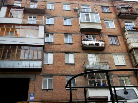 квартира за адресою Алли Горської пров. (Чеслава Бєлінського), 10