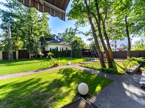 дом по адресу Патріарха Володимира Романюка ул. (Жовтнева)