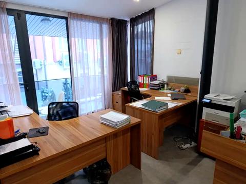 коммерческая по адресу Староказацкая ул. (Комсомольская), 4