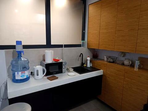 коммерческая по адресу Староказацкая ул. (Комсомольская), 4