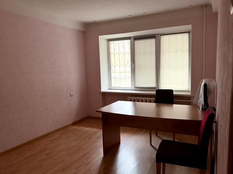 комерційна за адресою Кловський узвіз (Кловський), 12