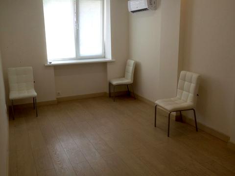 комерційна за адресою Печенізька вул., 16