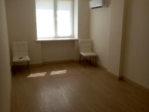 комерційна за адресою Печенізька вул., 16