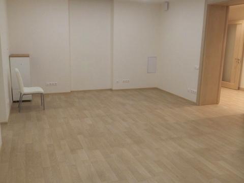 комерційна за адресою Печенізька вул., 16