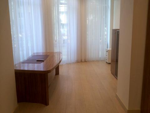 комерційна за адресою Печенізька вул., 16